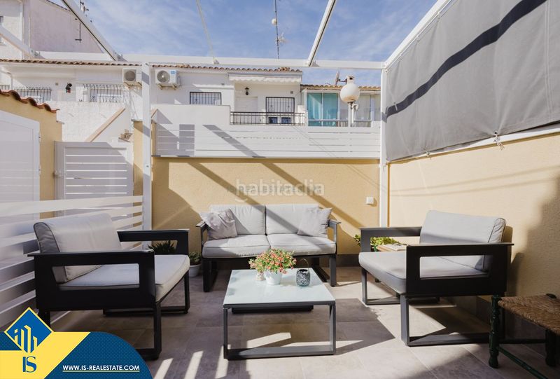 Foto 9cc54d17-11e2-4c6d-9647-a426f7f20ee8. Casa amb calefacció piscina a Playa de los Náufragos Torrevieja