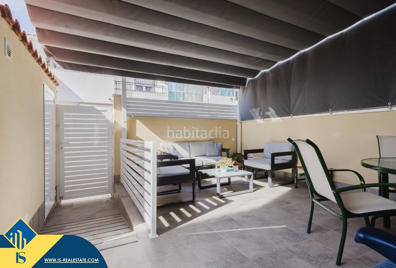 Foto c44bd361-6072-4357-9aea-b77cafd7557b. Casa amb calefacció piscina a Playa de los Náufragos Torrevieja
