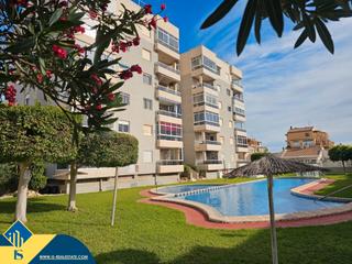 Etagenwohnung in Aguas Nuevas. Apartamentos con piscina comunitaria, en la provincia de alicant