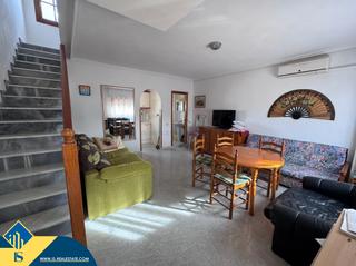 Dúplex en Nueva Torrevieja. Ático dúplex con piscina comunitaria, en la provincia de alicant