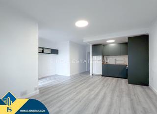 Apartament a Las Piscinas Naturales. Apartamento renovado con piscina comunitaria, en la provincia de