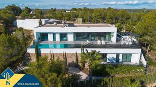 Chalet in Lomas de Campoamor - Las Ramblas. Villa con piscina privada, en la provincia de alicante, en orihu