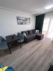 Appartement à Las Piscinas Naturales. Apartamento reformado con piscina comunitaria, en la provincia d