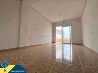 Appartement in Avenida Habaneras - Curva de Palangre. Apartamento con terraza, en la provincia de alicante, en la ciud