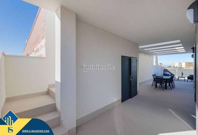 Foto d92e9ce0-f3ac-484c-a686-a99e85dc4c52. Casa amb piscina a Parque Acuático - Sector 25 Torrevieja