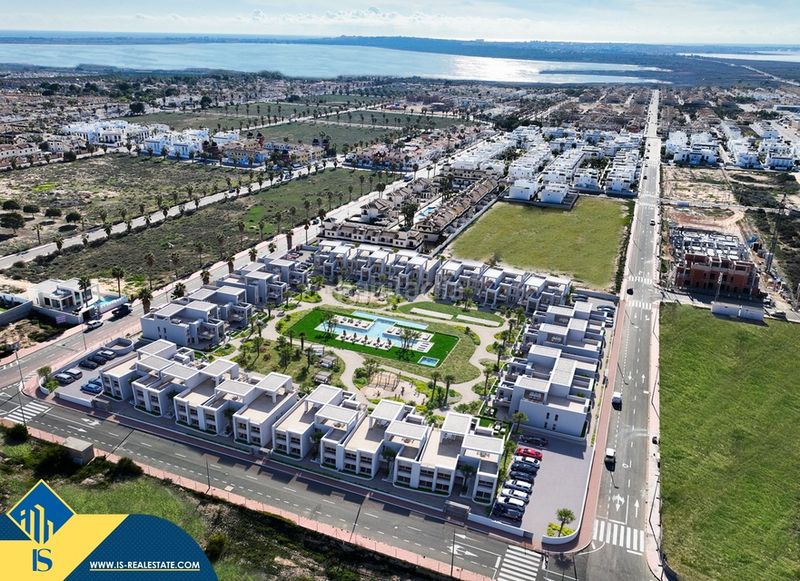 Foto 76ea81d3-1696-4ad1-9dcc-b70952aa296e. Casa amb aparcament piscina a Rojales