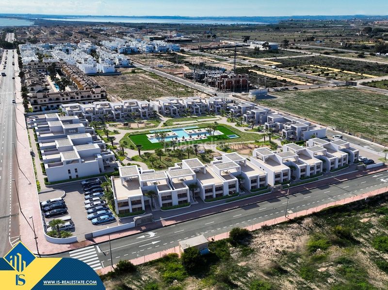 Foto d466505d-14e9-476a-92b7-a56c00e91728. Casa amb aparcament piscina a Rojales