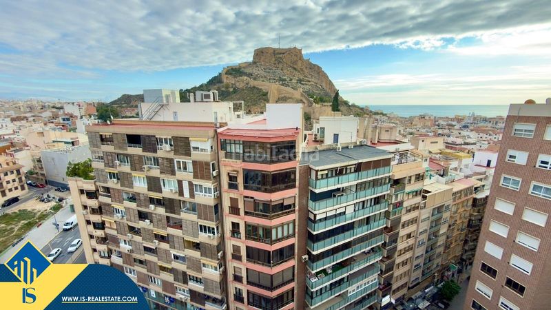 Foto 013f506b-a9ec-4ffb-a1aa-3b02c1bae261. Piso apartamento reformado con terraza, en la provincia , en la ciudad . 3 habitaciones | 77 m² | a 600 metros de en Alicante