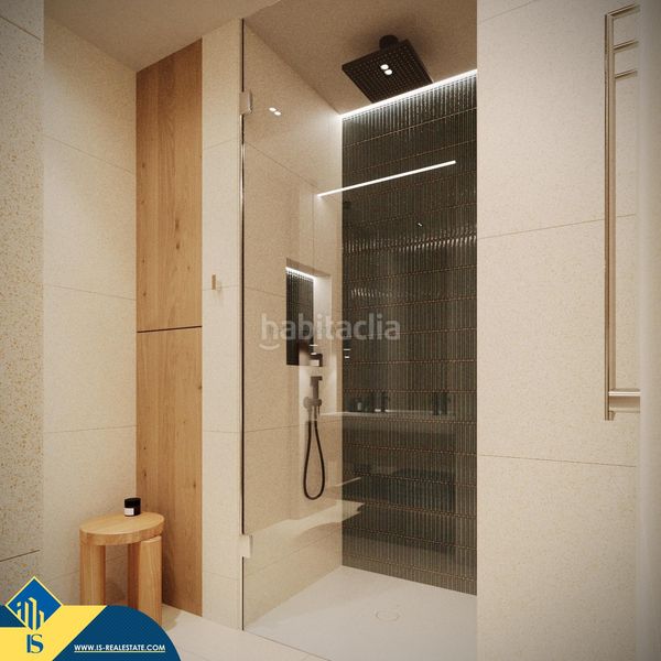 Foto 204e1c69-bcca-4ea0-88d8-e12ddb73dec8. Piso apartamento reformado con terraza, en la provincia , en la ciudad . 3 habitaciones | 77 m² | a 600 metros de en Alicante