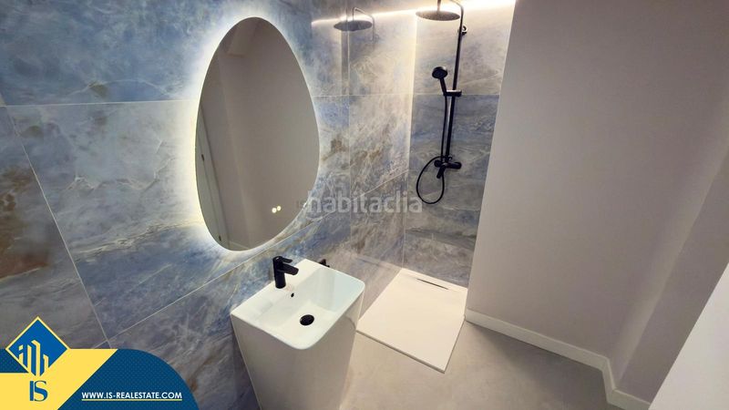 Foto 62d9cb9d-0ec9-47ec-befe-a61bb50e9991. Piso apartamento reformado con terraza, en la provincia , en la ciudad . 3 habitaciones | 77 m² | a 600 metros de en Alicante