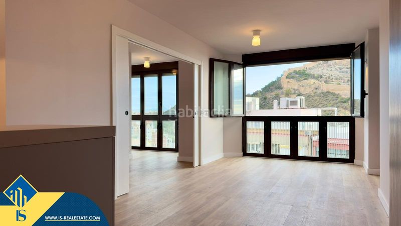 Foto 6668d1da-002e-4769-a06d-92bf8bd11422. Piso apartamento reformado con terraza, en la provincia , en la ciudad . 3 habitaciones | 77 m² | a 600 metros de en Alicante