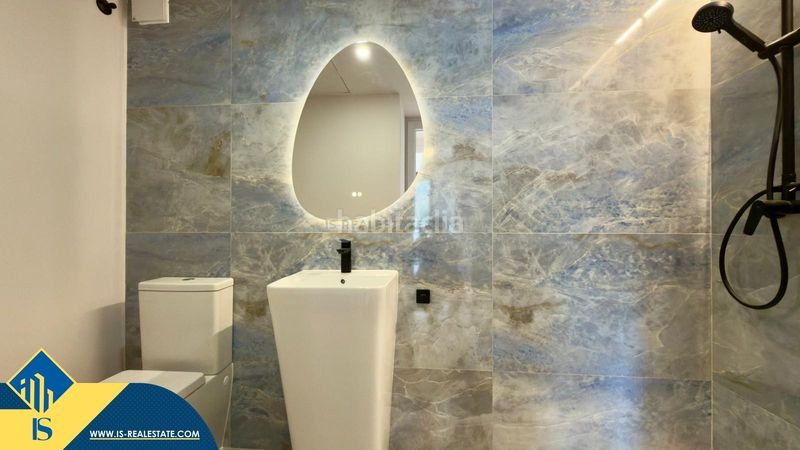 Foto cc8c97f0-3078-4975-87bf-7da30ac47e59. Piso apartamento reformado con terraza, en la provincia , en la ciudad . 3 habitaciones | 77 m² | a 600 metros de en Alicante