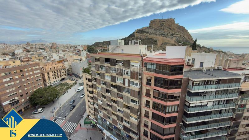 Foto de2dfa4c-26b0-4c37-a53a-7ba9dc6bbb57. Piso apartamento reformado con terraza, en la provincia , en la ciudad . 3 habitaciones | 77 m² | a 600 metros de en Alicante