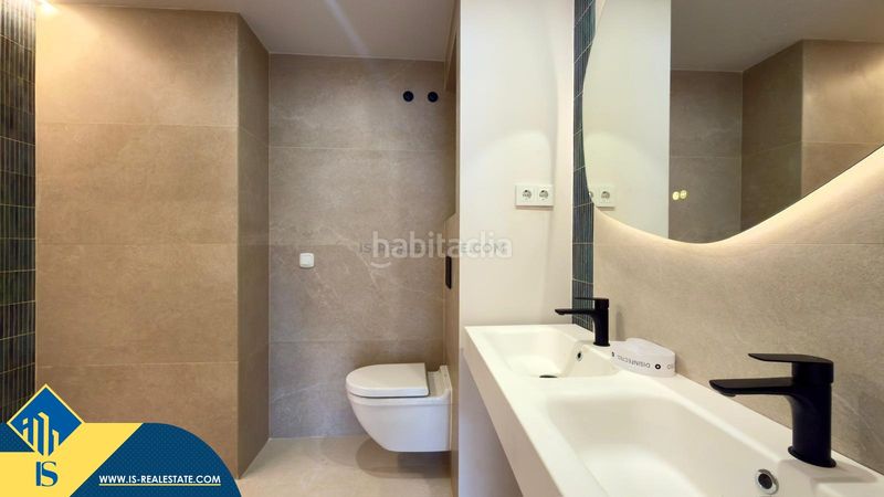Foto f106dfd8-36b4-4902-be08-a98501d87834. Piso apartamento reformado con terraza, en la provincia , en la ciudad . 3 habitaciones | 77 m² | a 600 metros de en Alicante