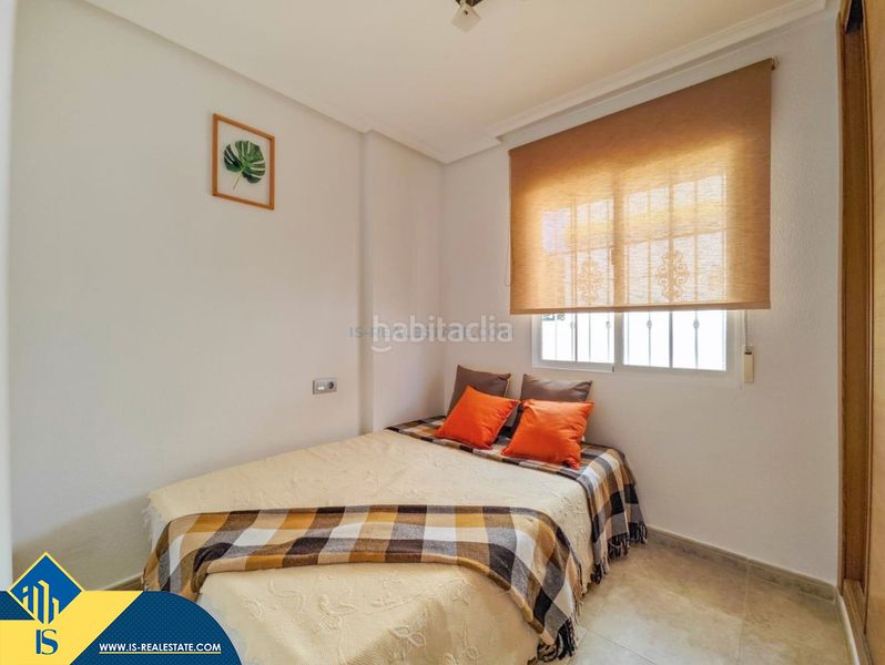 Foto 1b9e1675-bd2a-476b-a019-0f16e03be0cf. Casa amb calefacció a Torreblanca Torrevieja