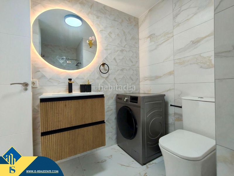 Foto 0535b1a3-7ede-4c9c-9cb7-dcfa2f0bce76. Àtic a Gaspar Perelló Torrevieja