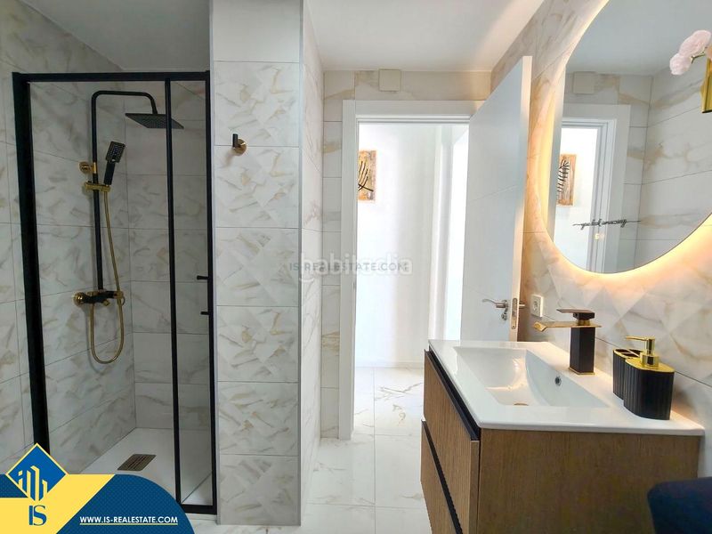 Foto 35d0cb02-509f-451d-a291-2426935bd057. Àtic a Gaspar Perelló Torrevieja