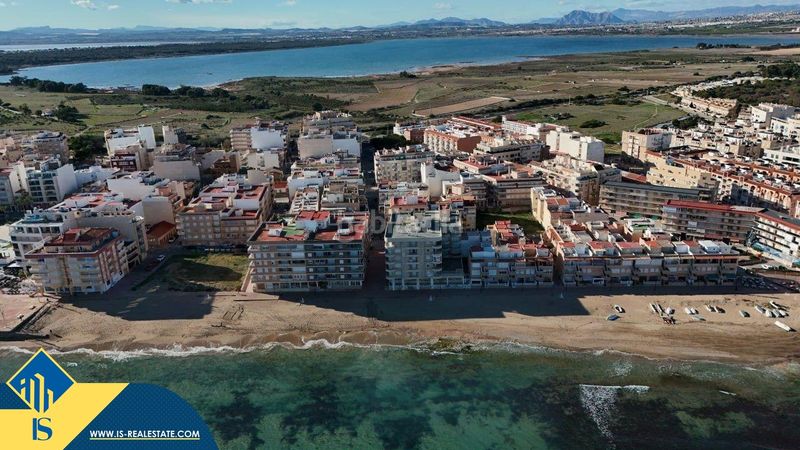 Foto a7a59abe-5d28-4afb-8a5d-a6215d4a1fbd. Àtic a Gaspar Perelló Torrevieja