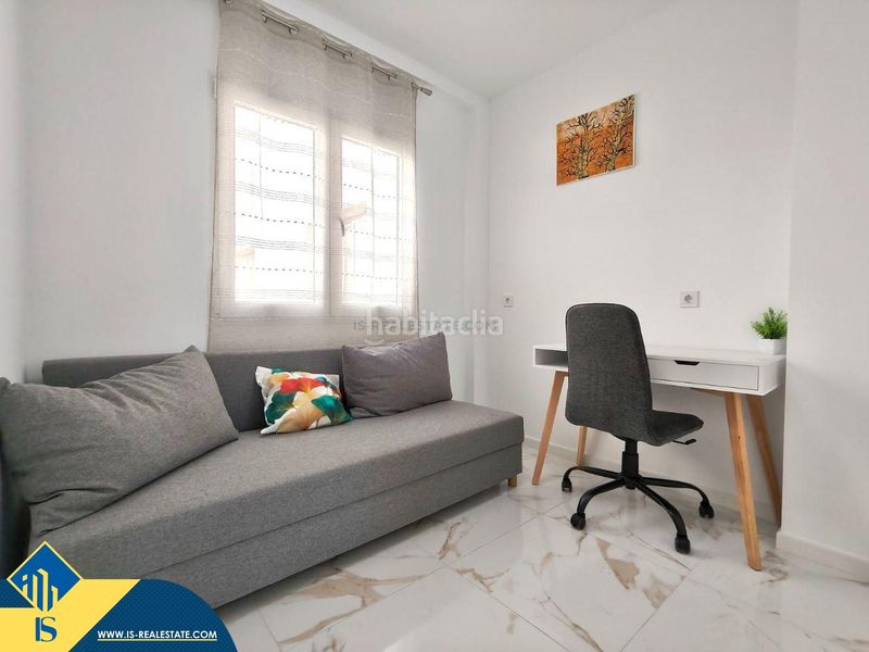 Foto d9bae597-6e0b-4873-a1b1-6069c680b3ab. Àtic a Gaspar Perelló Torrevieja