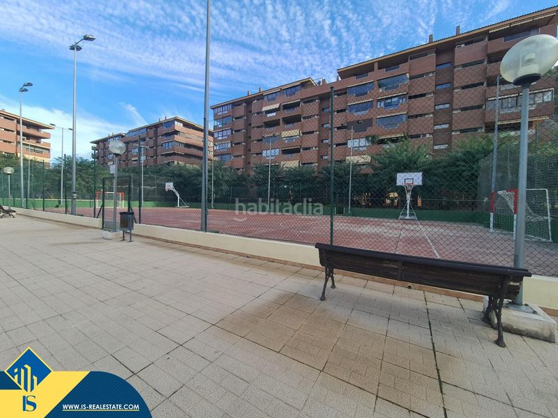 Foto db3787d9-81c0-4e67-8cdf-d149405481bf. Pis amb aparcament piscina a Vistahermosa Alicante