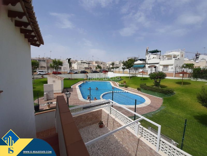 Foto e3de49cc-88f7-458f-b037-faaead95619d. Casa amb calefacció piscina a Los Balcones y los Altos Orihuela