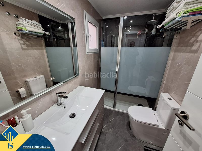 Foto a393b684-0499-40de-bd92-2b3f637994bc. Pis amb aparcament a Zona Playa del Cura Torrevieja