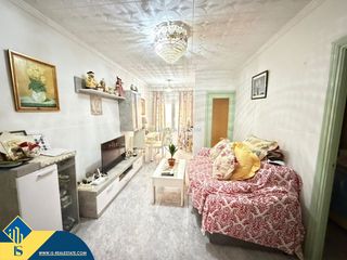 Apartamento en Las Piscinas Naturales. Apartamento con terraza, en la provincia de alicante, en la ciud