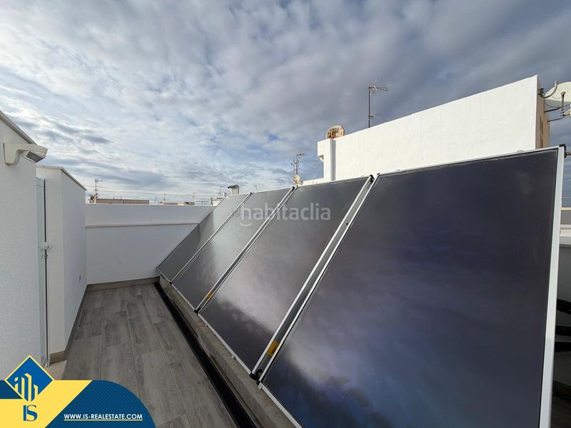 Foto aeabc88e-bb8a-49ff-8df7-85441bf40a98. Pis amb aparcament piscina a Las Piscinas Naturales Torrevieja