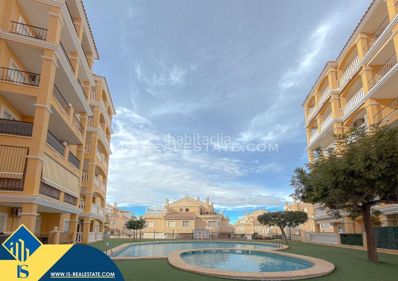 Foto 0b093811-6a0f-4303-9d58-e21e4319fbe9. Àtic amb aparcament piscina a Aguas Nuevas Torrevieja