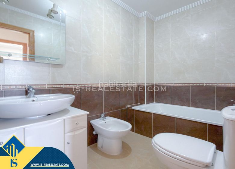 Foto c345607b-4a22-4d6e-8684-2e5e5d13c8e4. Àtic amb aparcament piscina a Aguas Nuevas Torrevieja