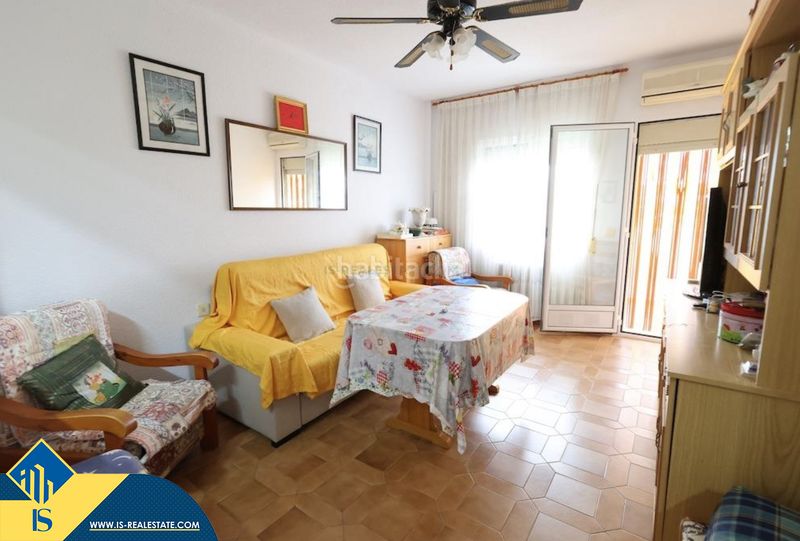 Foto a97b866e-1910-4fda-908a-9712f17f5af2. Apartamento  con terraza, en la provincia de alicante, en la ciudad costa. 1 habitación | 53 m² | 1 kilómetro del mar en Orihuela