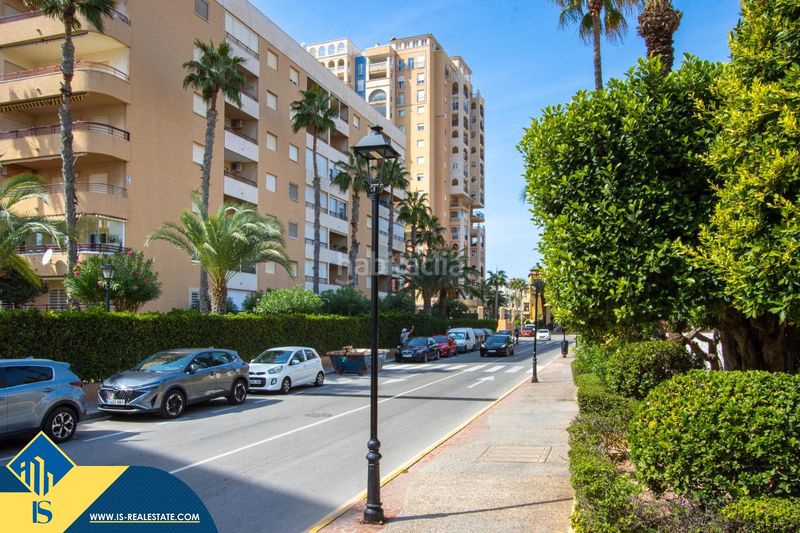 Foto 94697684-0877-4326-97d2-3a230682094d. Pis amb piscina a Zona Playa de los Locos Torrevieja