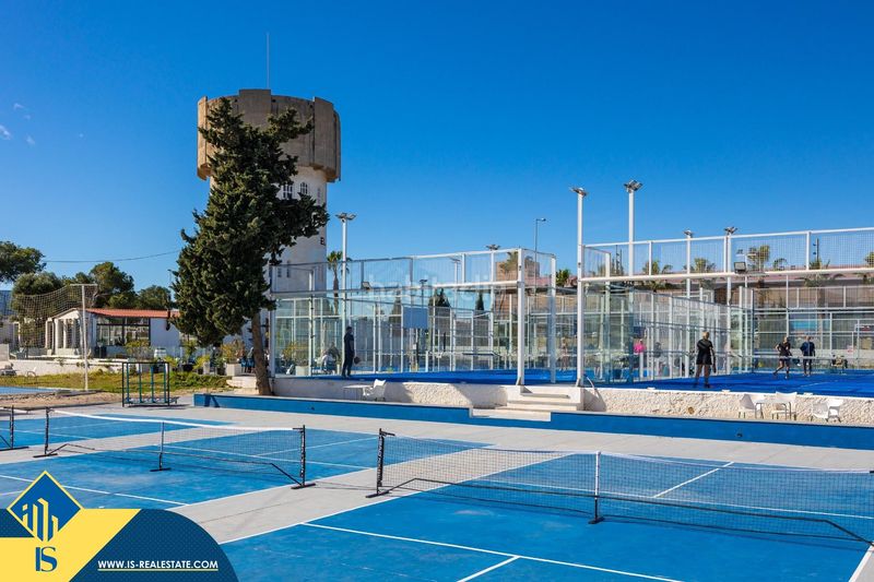 Foto 1930b4fb-e5d8-42f7-a6d5-f1b0280dd4cf. Chalet mit parking in Los Almendros Orihuela