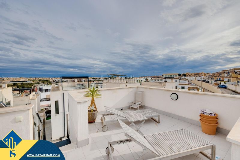 Foto 28af1053-6275-46f7-89d1-4708dc127780. Chalet mit parking in Los Almendros Orihuela