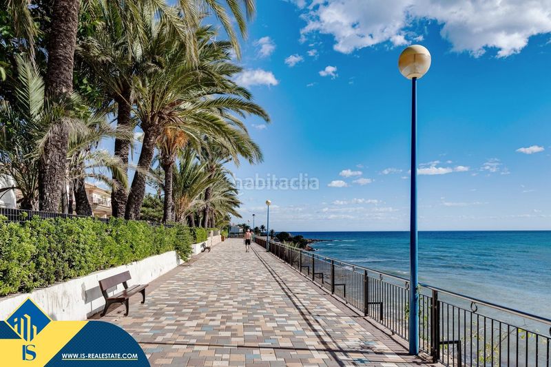 Foto 35064be6-1ca5-4d83-862d-ee8d7180003e. Chalet mit parking in Los Almendros Orihuela
