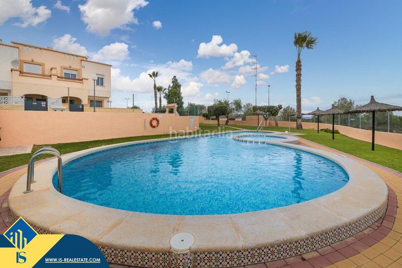 Foto 3d1d464a-fab5-494b-aafc-6f3698ed9ca0. Chalet mit parking in Los Almendros Orihuela