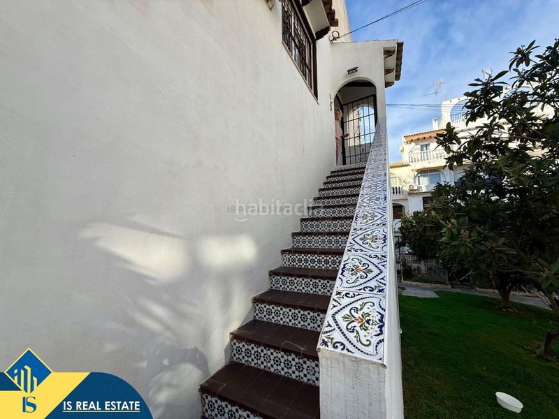 Foto 5180b32d-5349-4974-869f-d9b22025e53f. Dúplex amb piscina a nueva Torrevieja Torrevieja