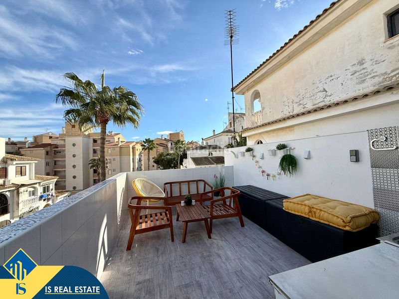 Foto ab3cd8dd-a444-4a6b-8528-d7e289cedb7b. Dúplex amb piscina a nueva Torrevieja Torrevieja