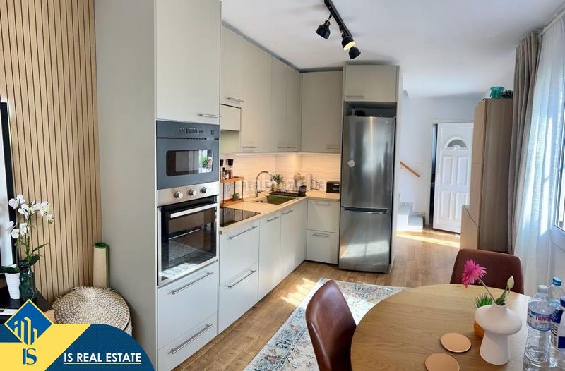 Foto e59aa651-77ac-47b1-8851-bd598b607431. Dúplex amb piscina a nueva Torrevieja Torrevieja