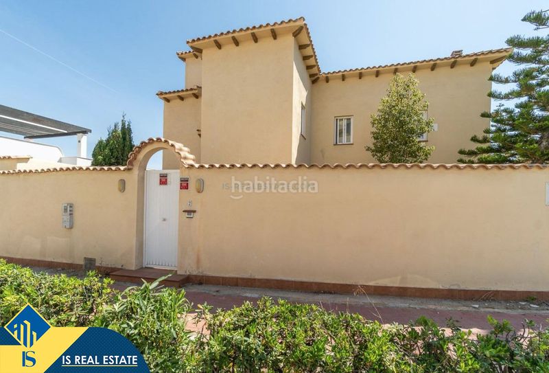 Foto a444bed7-d63f-4504-a4dd-fff2f6cf40e9. Xalet amb calefacció aparcament piscina a Cañada del Molino Torrevieja