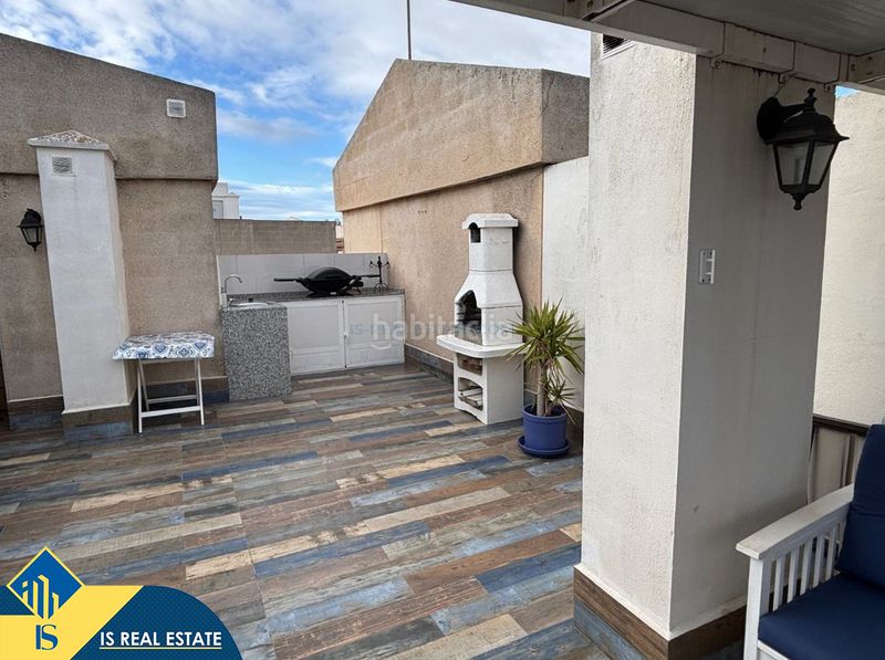 Foto 7989a163-a9e8-4bbc-bda2-799a6082f55b. Àtic amb calefacció aparcament piscina a nueva Torrevieja Torrevieja