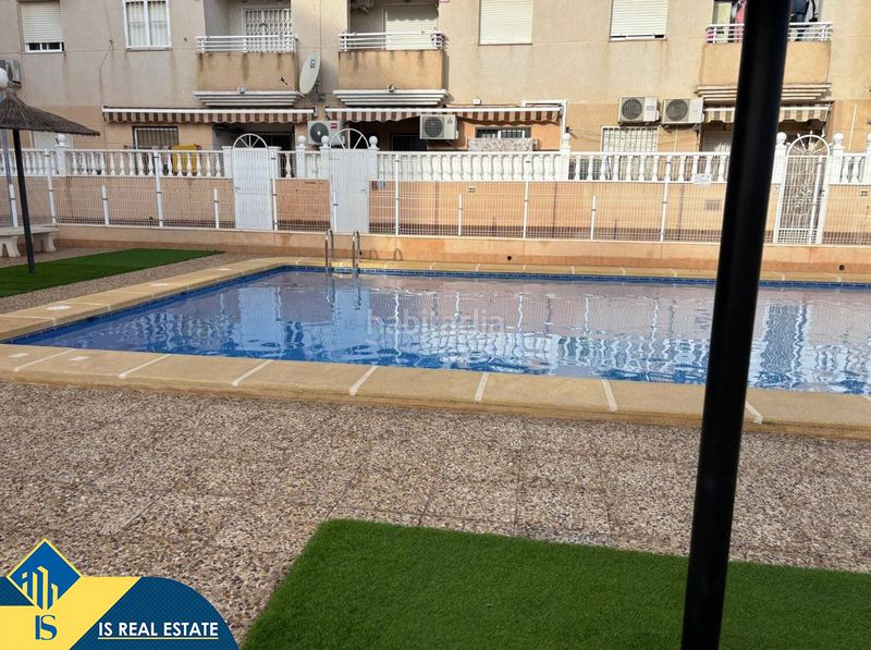 Foto c4f4d4e9-7ab4-4632-9c10-723a6c459a4c. Àtic amb calefacció aparcament piscina a nueva Torrevieja Torrevieja