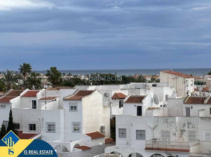 Foto fd0d8218-9d80-44d6-9096-dd4fa533a4fd. Àtic amb calefacció aparcament piscina a nueva Torrevieja Torrevieja