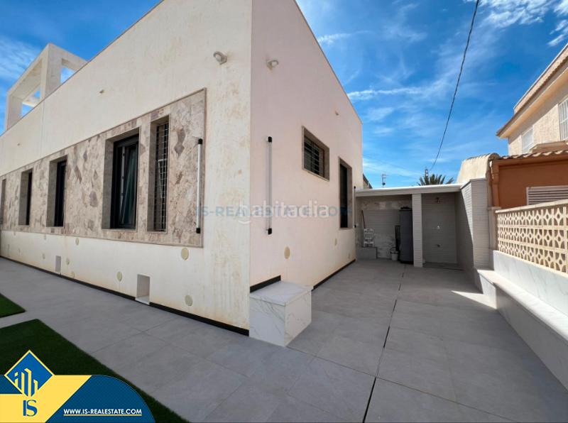 Foto e1b28f6b-e6e8-4475-a5b5-aec07f637dc5. Xalet amb aparcament a Cañada del Molino Torrevieja