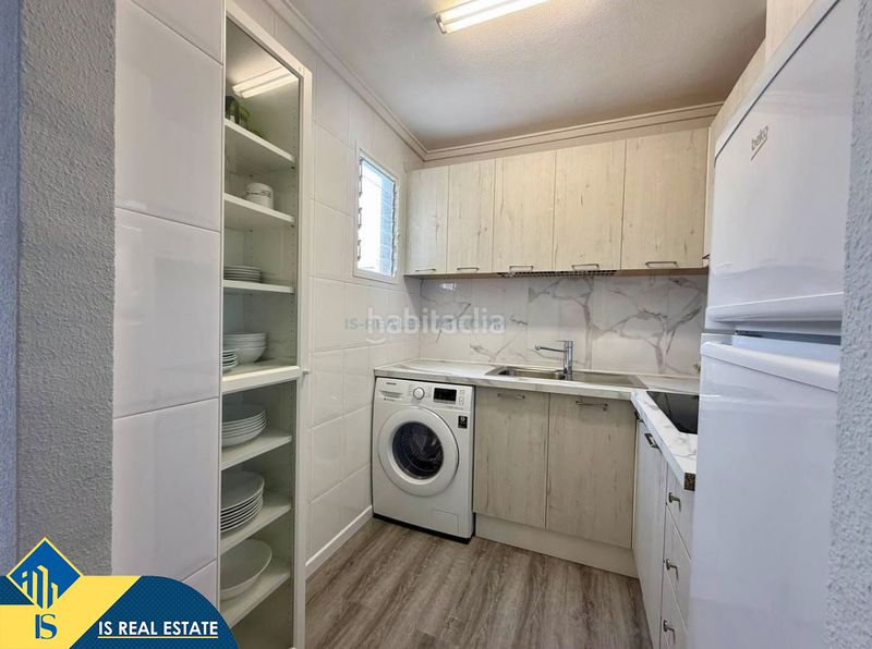 Foto 8be7ea2d-8bc9-4c89-a87c-8a040d92d432. Apartamento  reformado con terraza , alicante, en la zona de playa del cura. 1 dormitorio | 48 m² | 250 metros del mar en Torrevieja