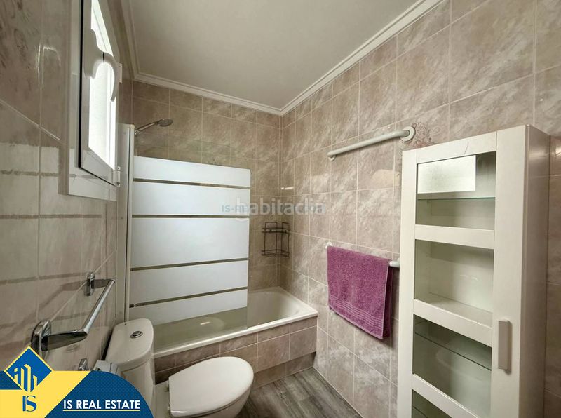 Foto 9357b32e-df6b-4d25-bb57-1b4025eb9262. Apartamento  reformado con terraza , alicante, en la zona de playa del cura. 1 dormitorio | 48 m² | 250 metros del mar en Torrevieja