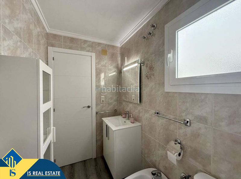 Foto dd6ac3d9-5838-4762-905b-29d5eada7b26. Apartamento  reformado con terraza , alicante, en la zona de playa del cura. 1 dormitorio | 48 m² | 250 metros del mar en Torrevieja