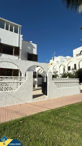 Foto 26fa0b70-8013-4cff-906e-5fb36c587358. Casa amb aparcament piscina a Aguas Nuevas Torrevieja