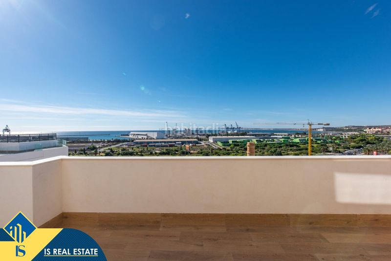 Foto ddd5afce-3281-4fd3-8894-5007873bc273. Àtic amb piscina a Benalúa Alicante