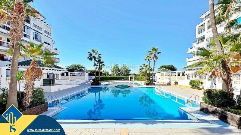 Foto 8cd792ca-19ff-4e6e-bffb-4b0923cb65c6. Pis amb aparcament piscina a Los Europeos Torrevieja
